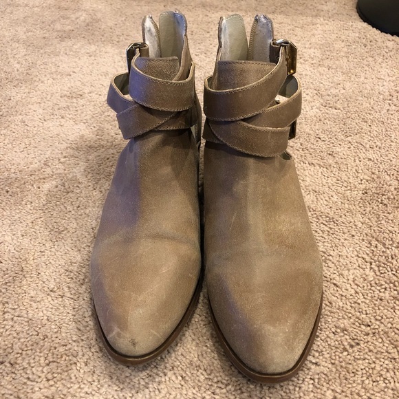 Seychelles “Scoundrel” Buckle bootie - Picture 3 of 6